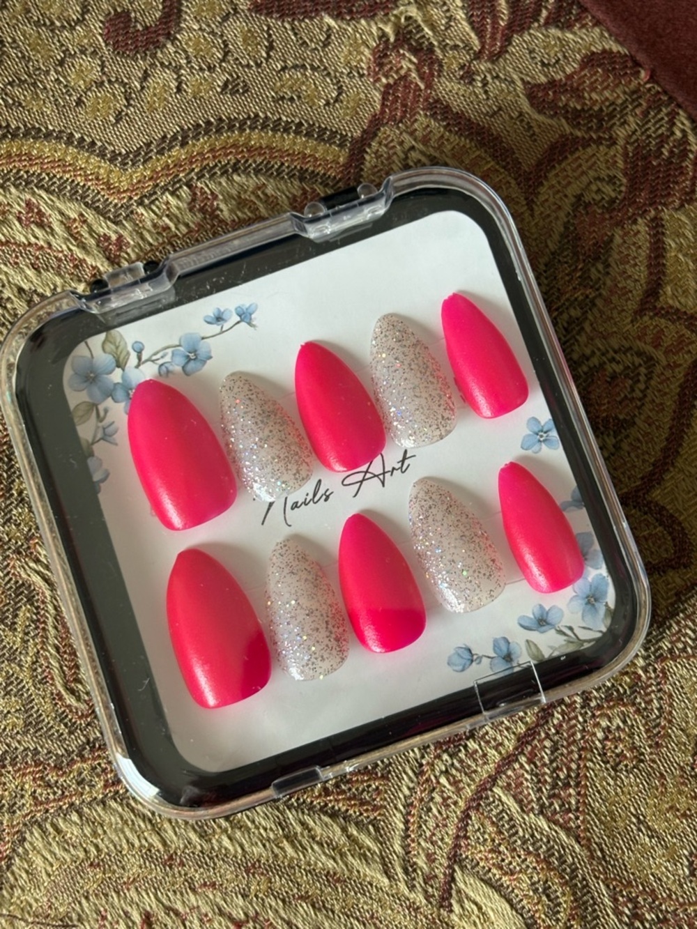 Red & Sparkle Press-On Nail Set